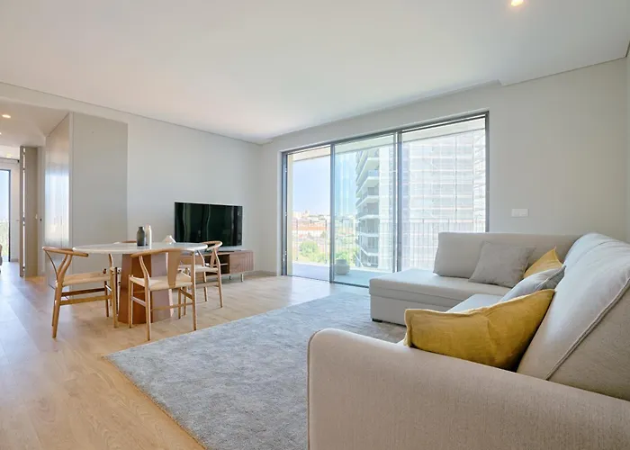 Brand New Luxurious Ap T2 - Amazing View- With Garage Apartament