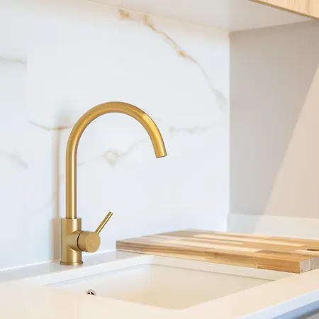 Brand New Luxurious Ap T2 - Amazing View- With Garage *